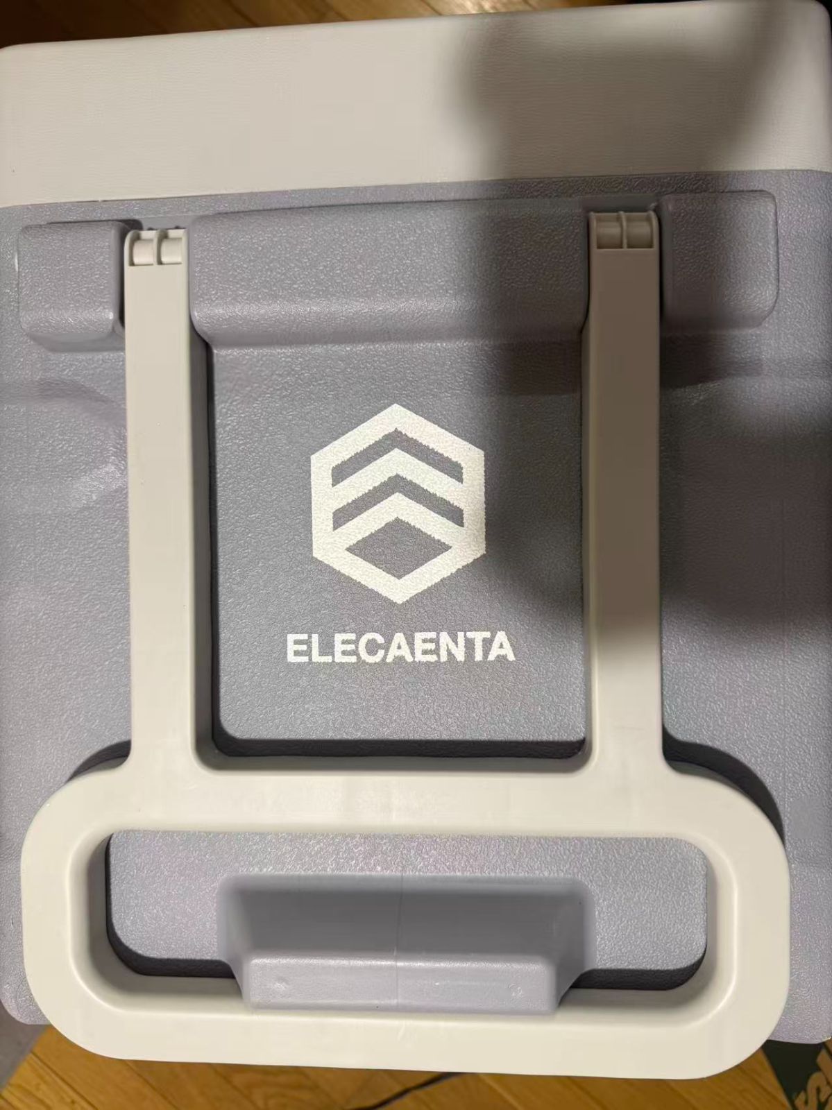 ELECAENTA ポータブル冷蔵庫 40L バッテリー内蔵可能(別売り) -20℃~20℃ 2室独立温度制御 コンプレッサー式 車載冷蔵庫 4WAY電源対応 車載家庭両用 急速冷凍 大容量 省エネ 静音 UD45 未使用品/送料無料/激安 ELECAENTA ポータブル冷蔵庫 40L バッテリー内蔵可能(別売り) -20℃~20℃ 2室独立温度制御 コンプレッサー式 車載冷蔵庫 4WAY電源対応 車載家庭両用 急速冷凍 大容量 省エネ 静音 UD45 未使用品/送料無料/激安