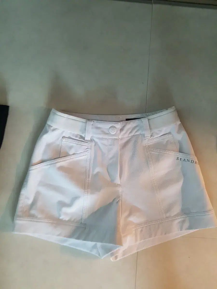 セントアンドリュース　ハーフパンツ St ANDREWS（セント アンドリュース） ハーフパンツ 白 XS