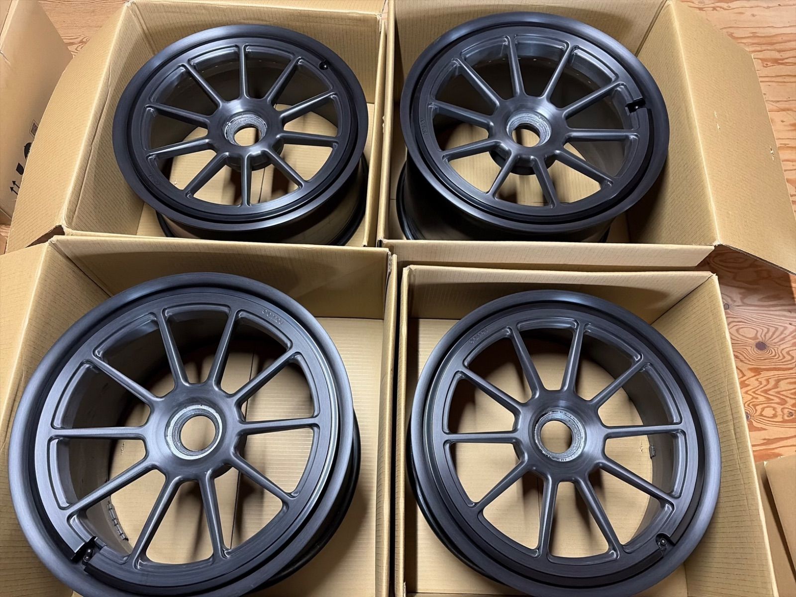 ニュートレイル ポルシェ用 MS10 PROGRESSIV 21インチ センターロック