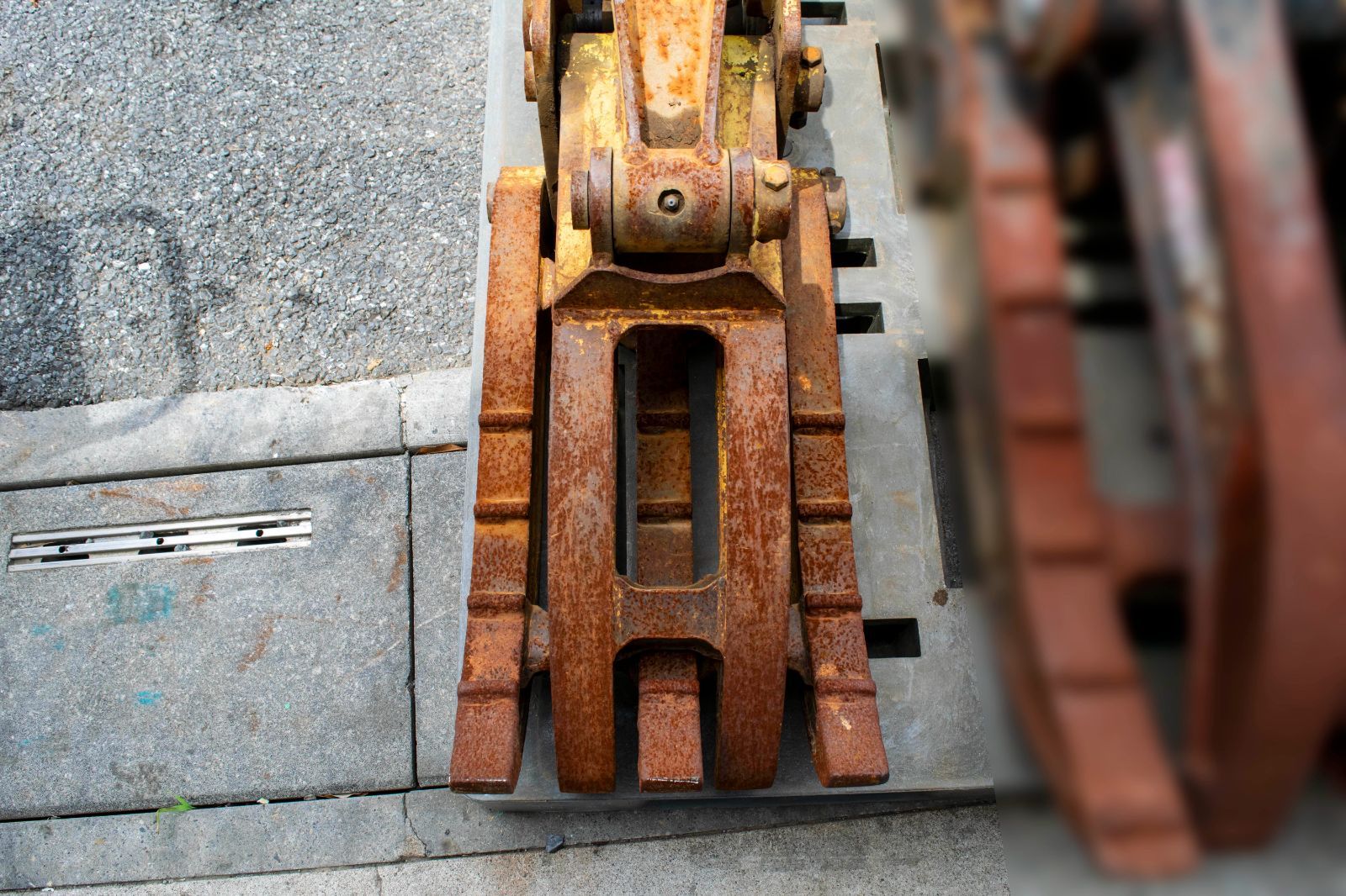 埼玉発 松本製作所 アイアンフォーク MDP-40(U40用) 2013年式 1420mm 4.0~5.5トン 解体 スクラップ 産廃 フォーククロー MAC 埼玉発 松本製作所 アイアンフォーク MDP-40(U40用) 2013年式 1420mm 4.0~5.5トン 解体 スクラップ 産廃 フォーククロー MAC