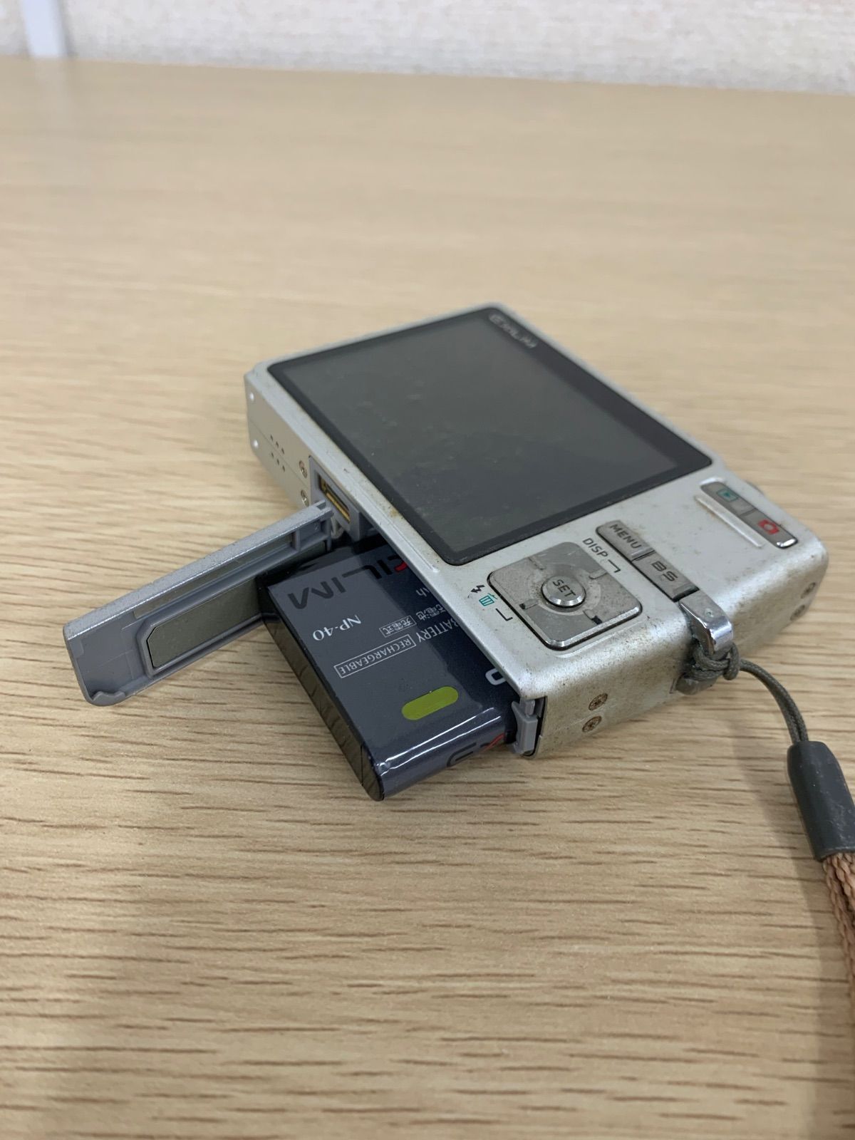 通電未確認】カシオ エクシリム EX-Z600 デジカメ【カメラ1】【1