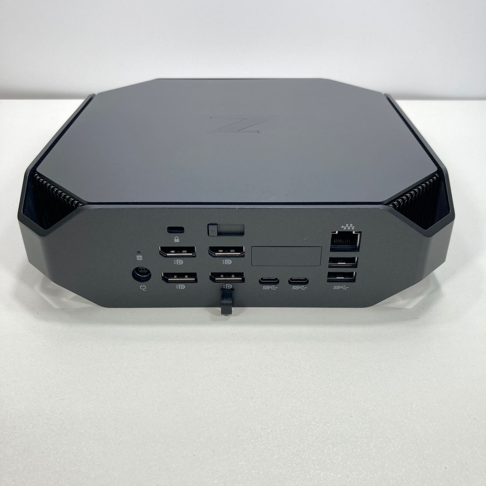HP Z2 Mini G3 Xeon Quadro Win11Pro 中古 - メルカリ