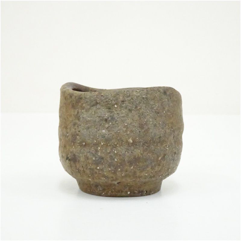 備前焼 中村六郎造 ぐい呑(共箱) ぐい呑み ぐい飲み おしゃれ かわいい 器 酒器 骨董 食器 ディスプレイ インテリア お酒 居酒屋 備前焼 中村六郎造 ぐい呑(共箱) ぐい呑み ぐい飲み おしゃれ かわいい 器 酒器 骨董 食器 ディスプレイ インテリア お酒 居酒屋