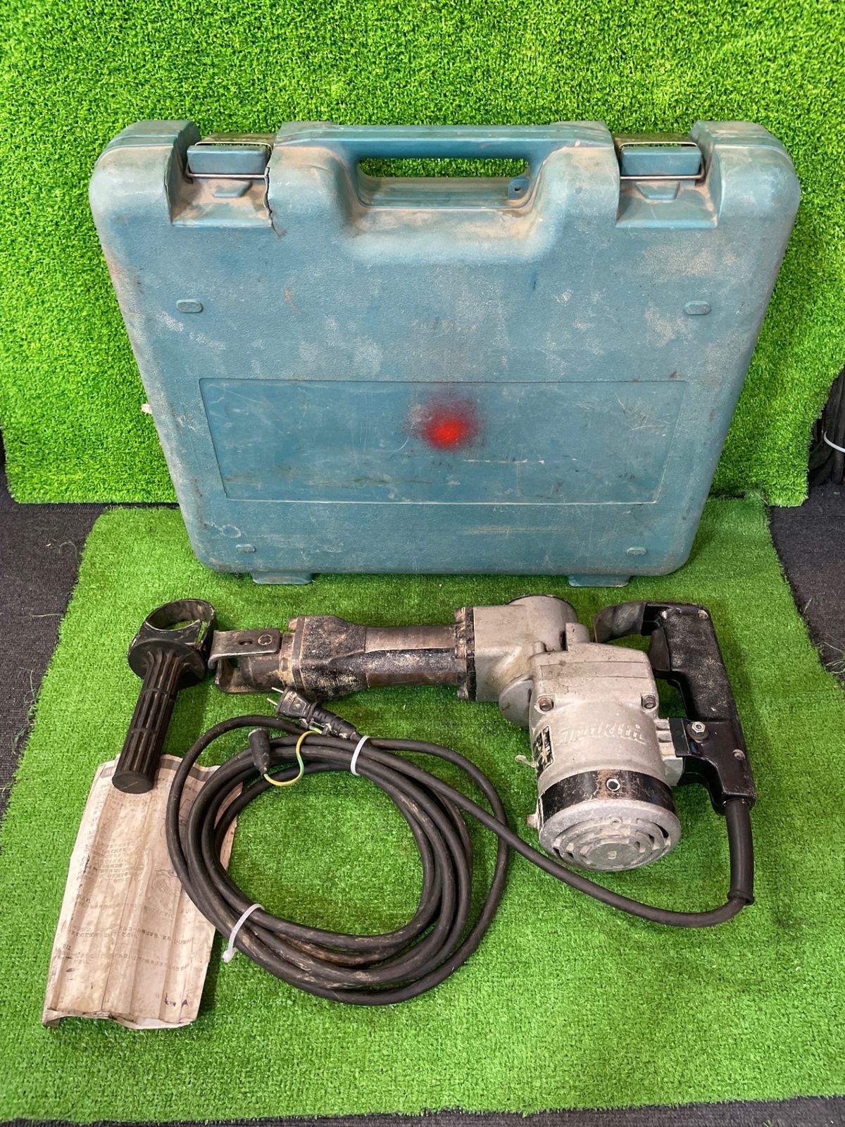 マキタ HM1201 電動ハンマ ケース有 ※現状品 使用感有(テ-292)