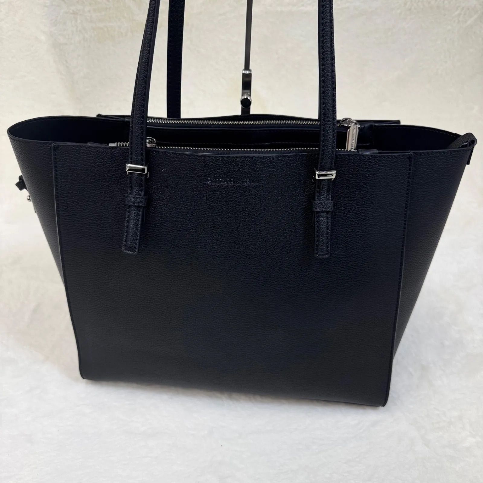 Charles & Keith クラシックダブルハンドル トートバッグ 肩掛け A4