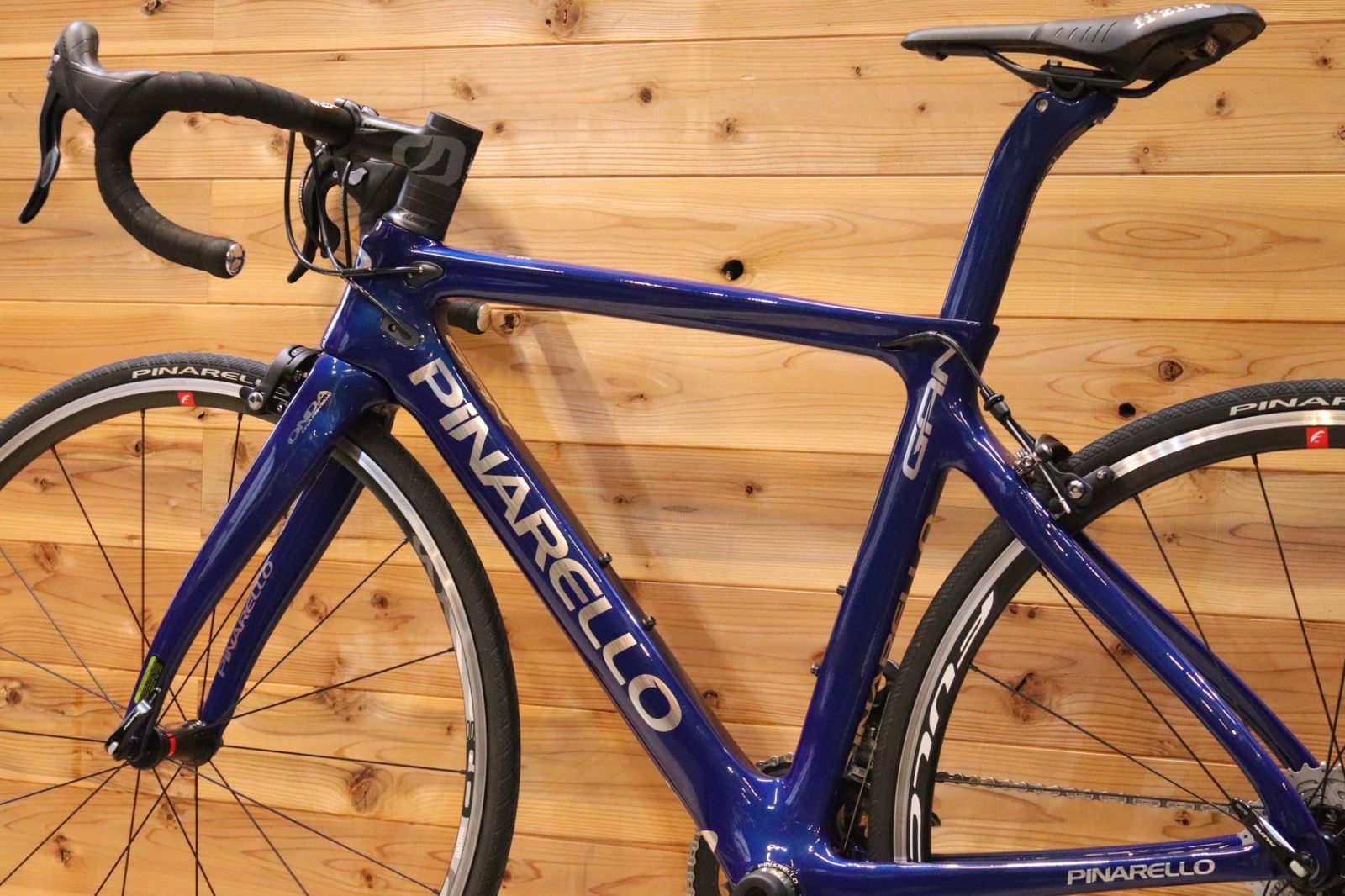 ピナレロ PINARELLO ガン GAN RIM 2019モデル 465サイズ カンパニョーロ ケンタウル 11S カーボン ロードバイク 【広島店】