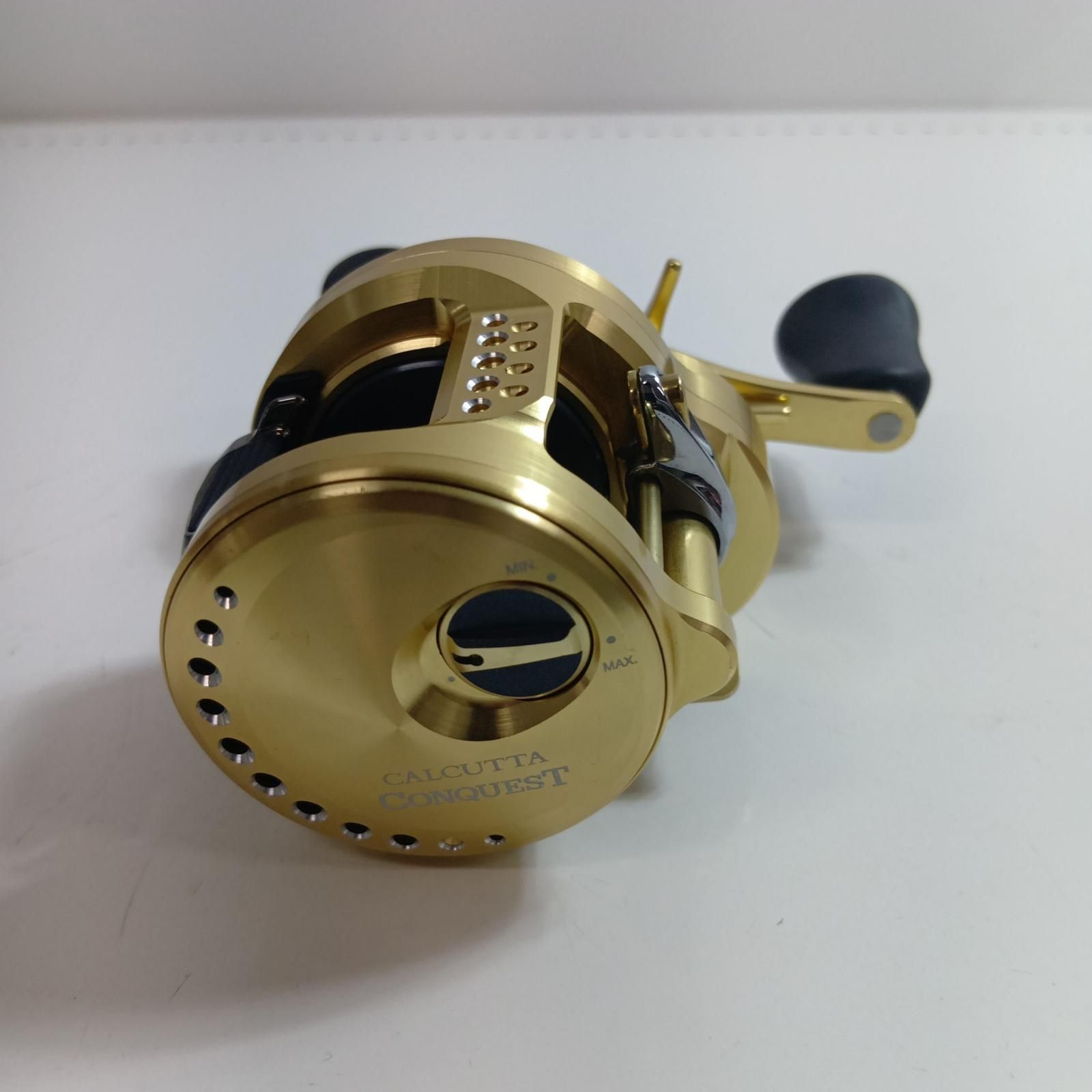 SHIMANO シマノ 042392 釣り用品 リール ベイトリール 21カルカッタ