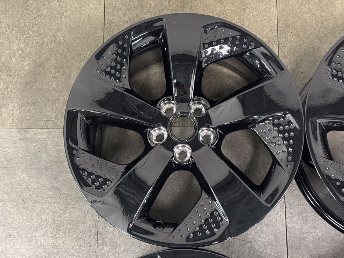 新車外し品】ランドローバー ディスカバリースポーツ 純正 18in 8J +45