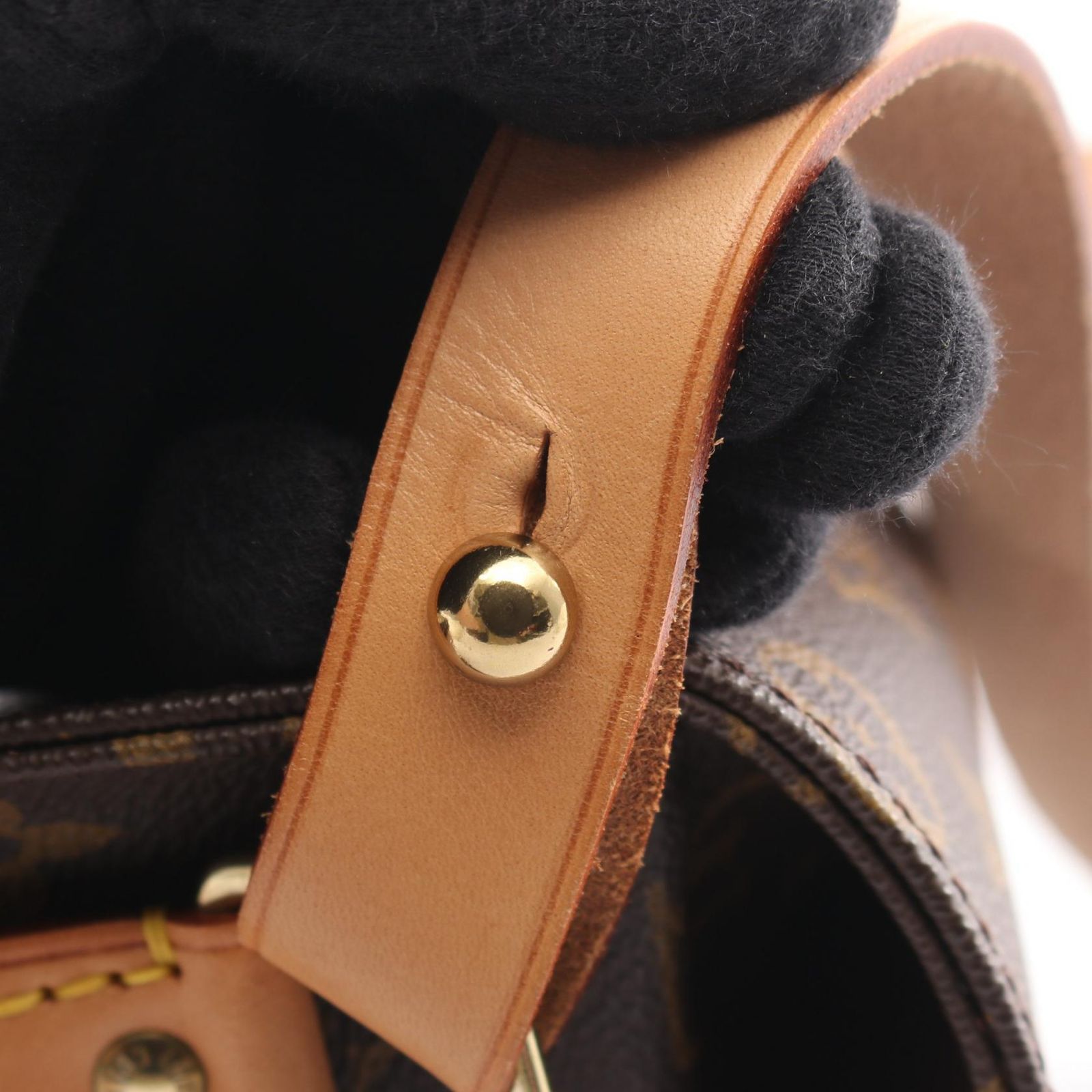 ルイ・ヴィトン LOUIS VUITTON ショルダーバッグ カルトシエールGM