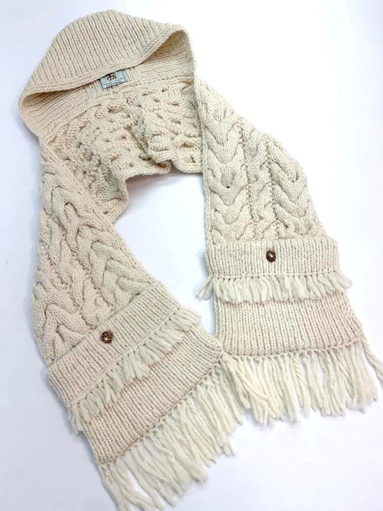 INTI KNITWEAR インティ ニットウェア ハンドメイドニット フード付き マフラー アイボリー ◇■◎レディース