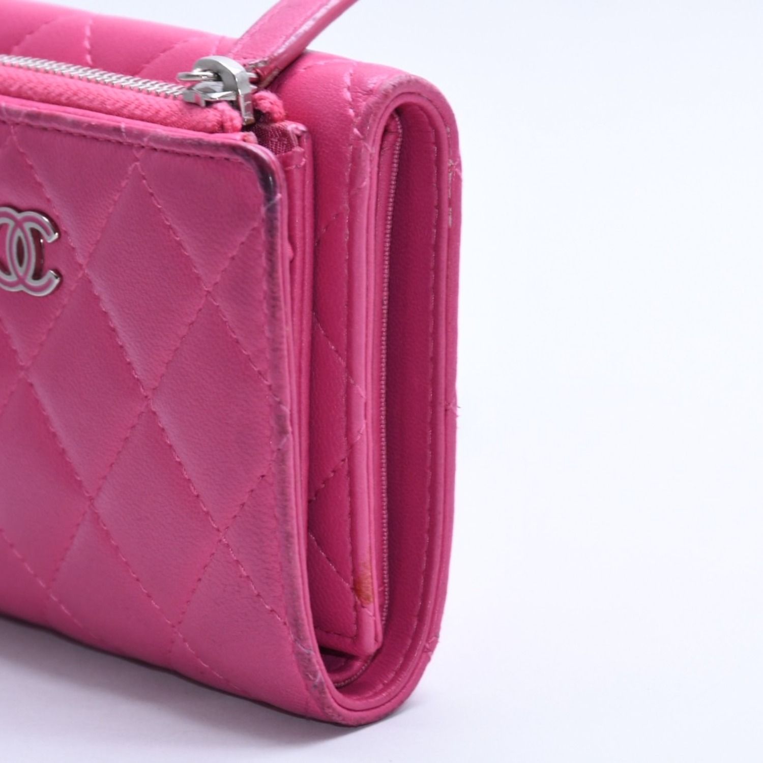 CHANEL シャネル マトラッセ 21番台 コンパクトウォレット 三つ折り