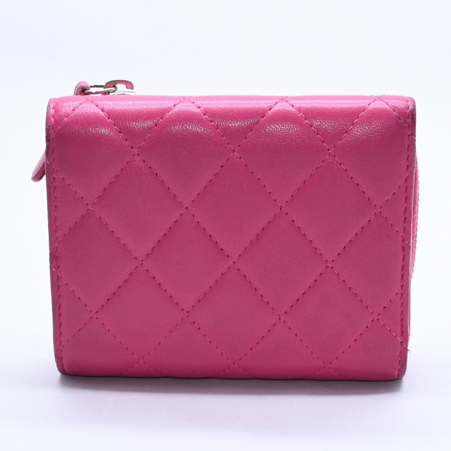 CHANEL シャネル マトラッセ 21番台 コンパクトウォレット 三つ折り 
