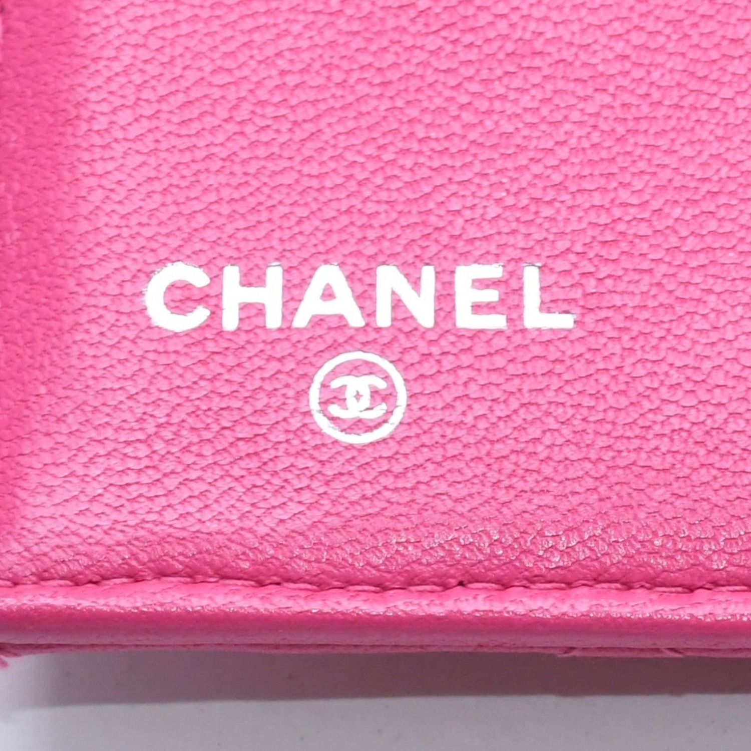 CHANEL シャネル マトラッセ 21番台 コンパクトウォレット 三つ折り