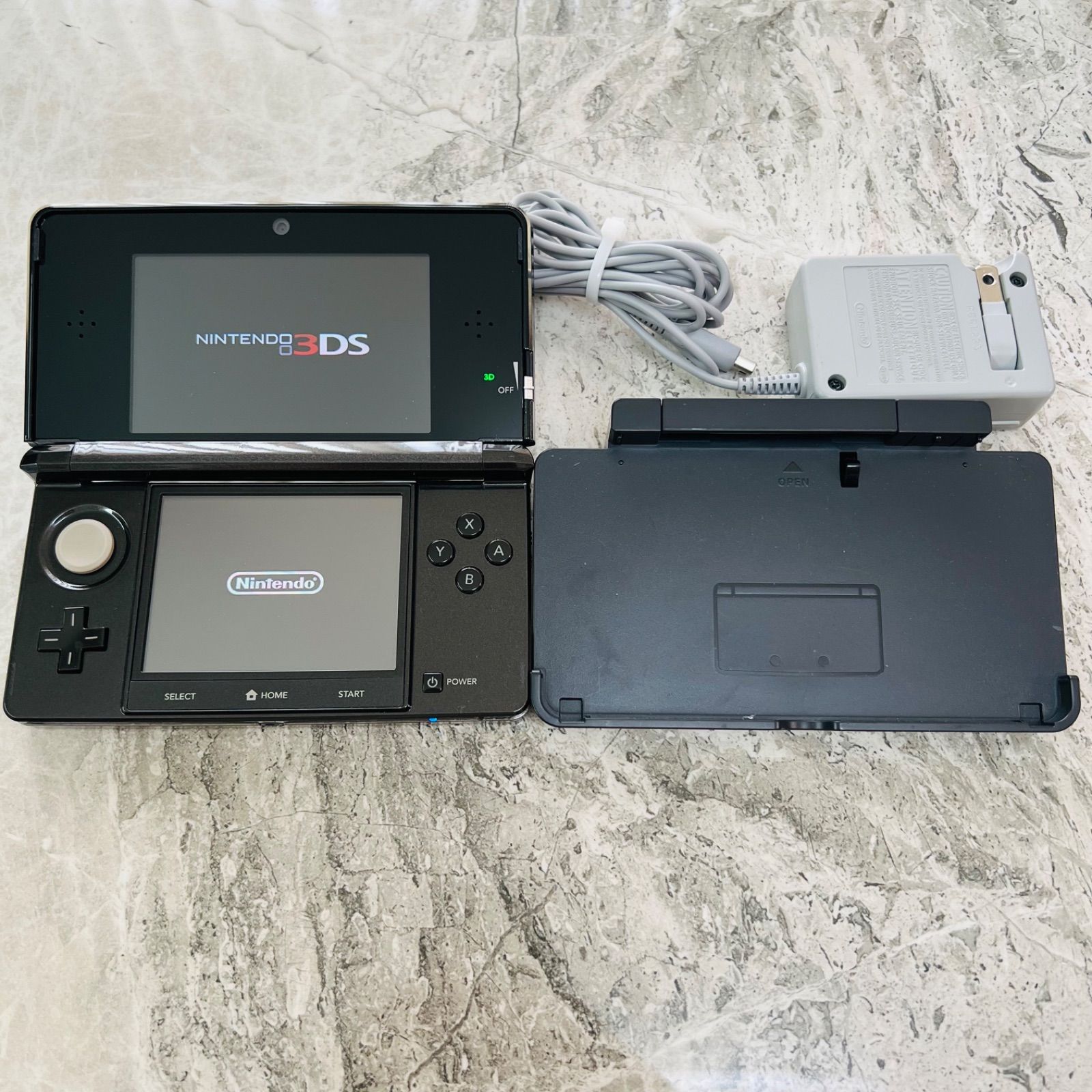 【完動品】NINTENDO 3DS コスモブラック