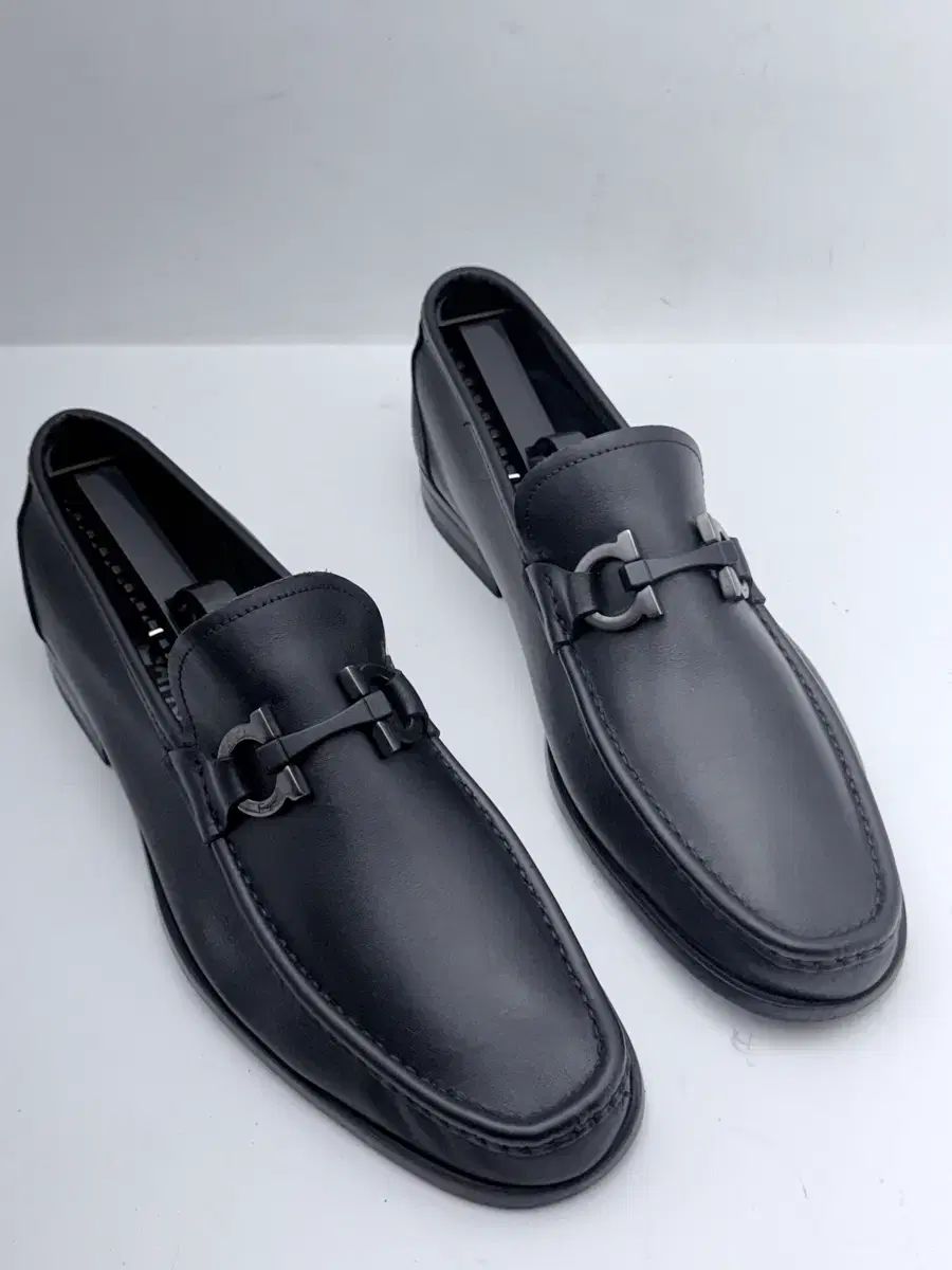 正規品)FERRAGAMO フェラガモ 260
