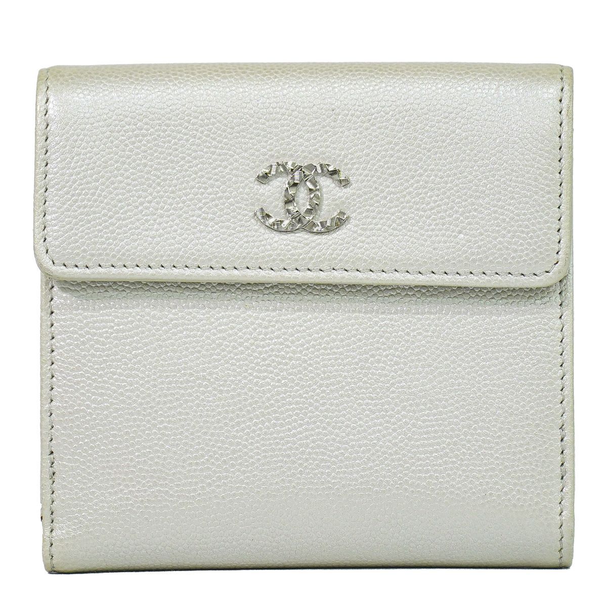 CHANEL シャネル レザー 二つ折り 長財布 ホワイト ココマーク がま口 本物 シャネル CHANEL ココマーク 二つ折り 折財布 コンパクト