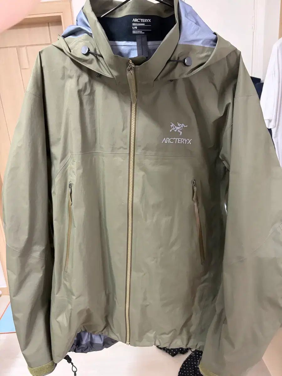 ARC'TERYX アークテリクス ベータ AR タツ (Lサイズ)