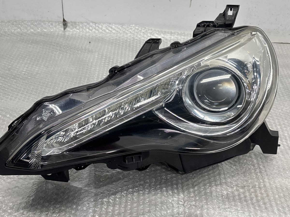 程度良好】トヨタ ZN6 86 前期 ヘッドライト KOITO100-60082 左右