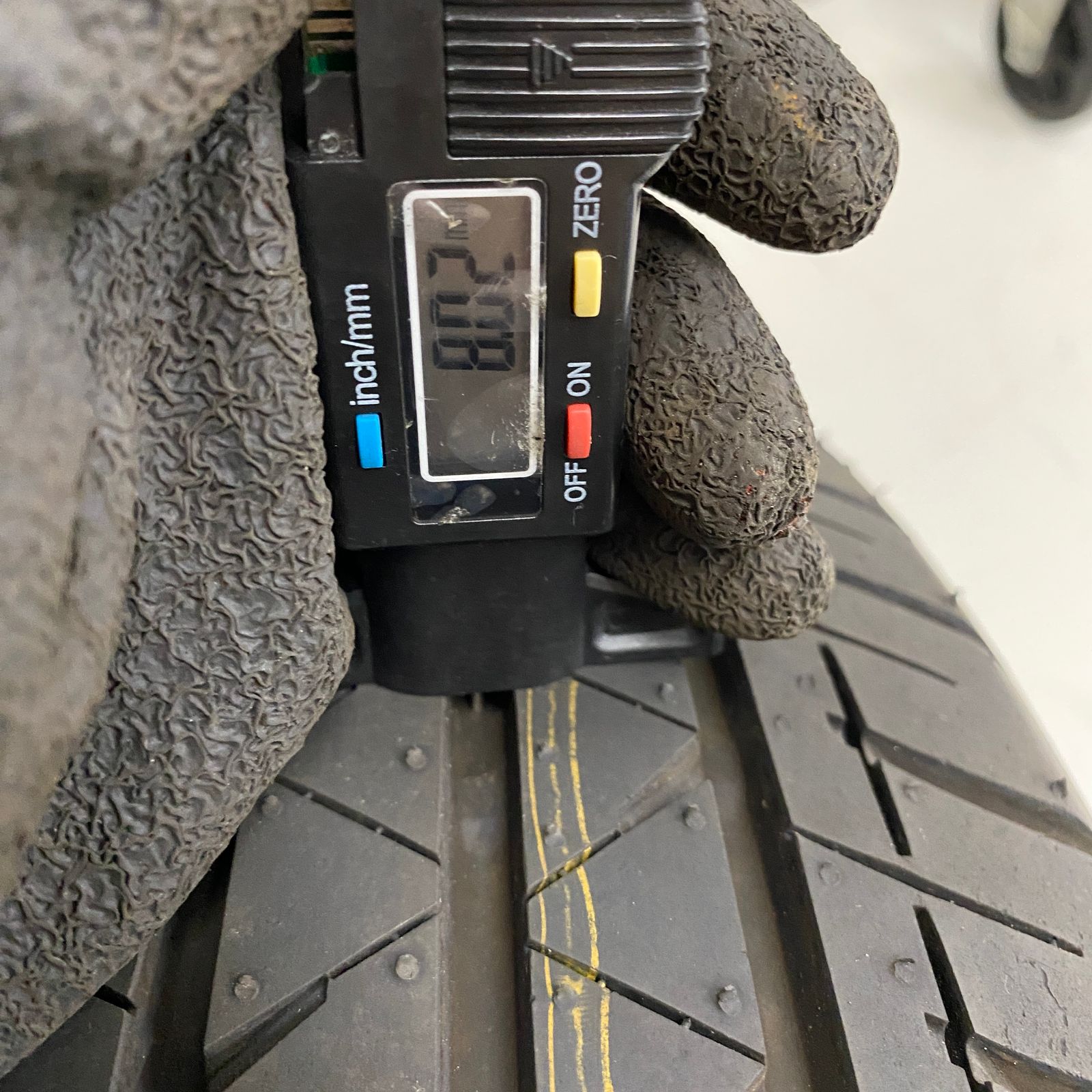 日産キャラバン純正スチールホイール 15インチ 5.5J 6H PCD139.7 + 