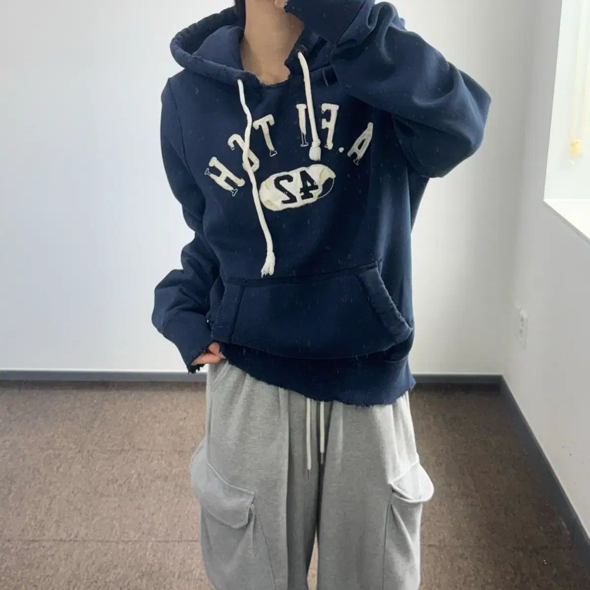 Abercrombie アバクロンビー ネイビー フードTシャツ