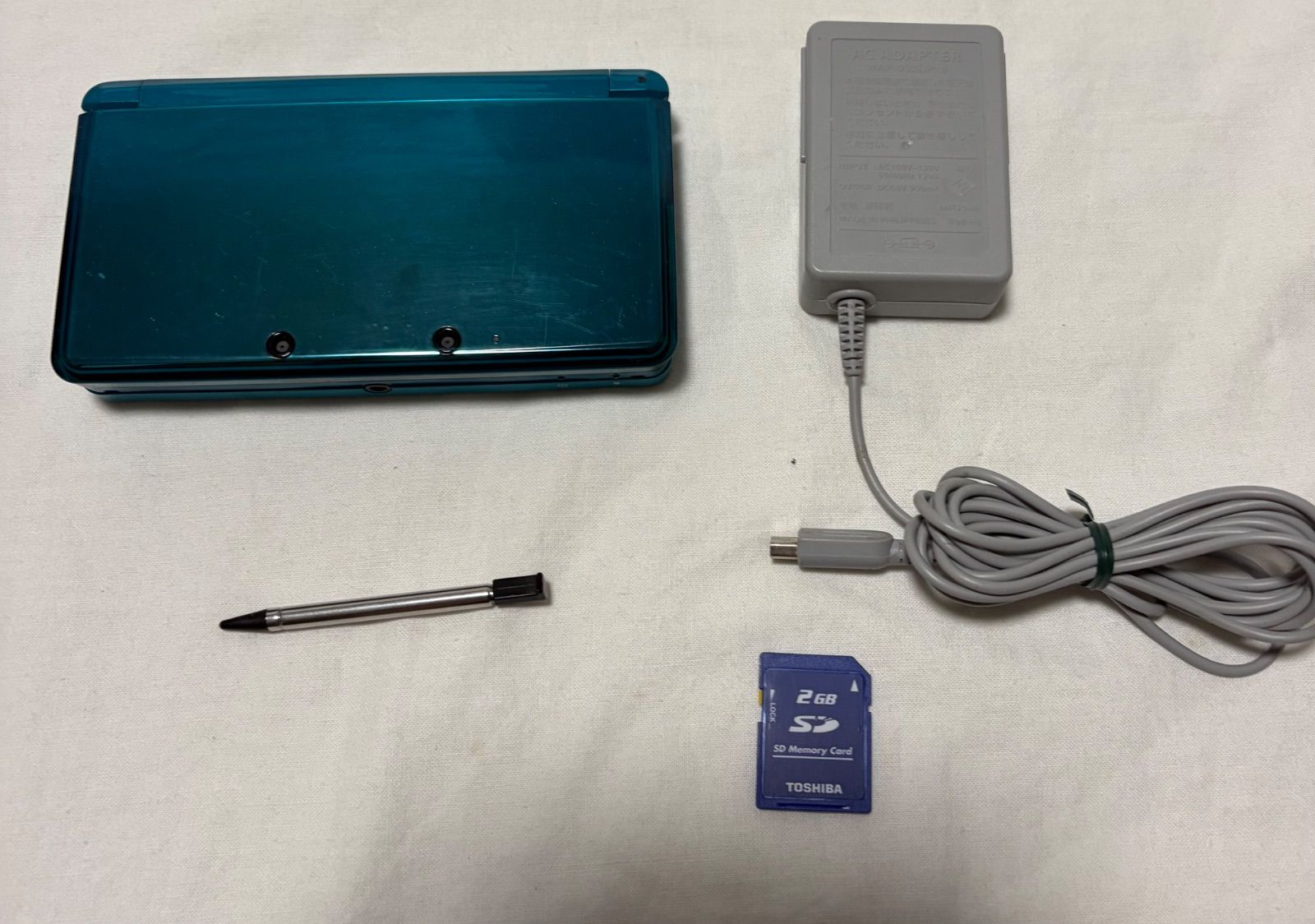 ニンテンドー　ニンテンドー3ds アクアブルー