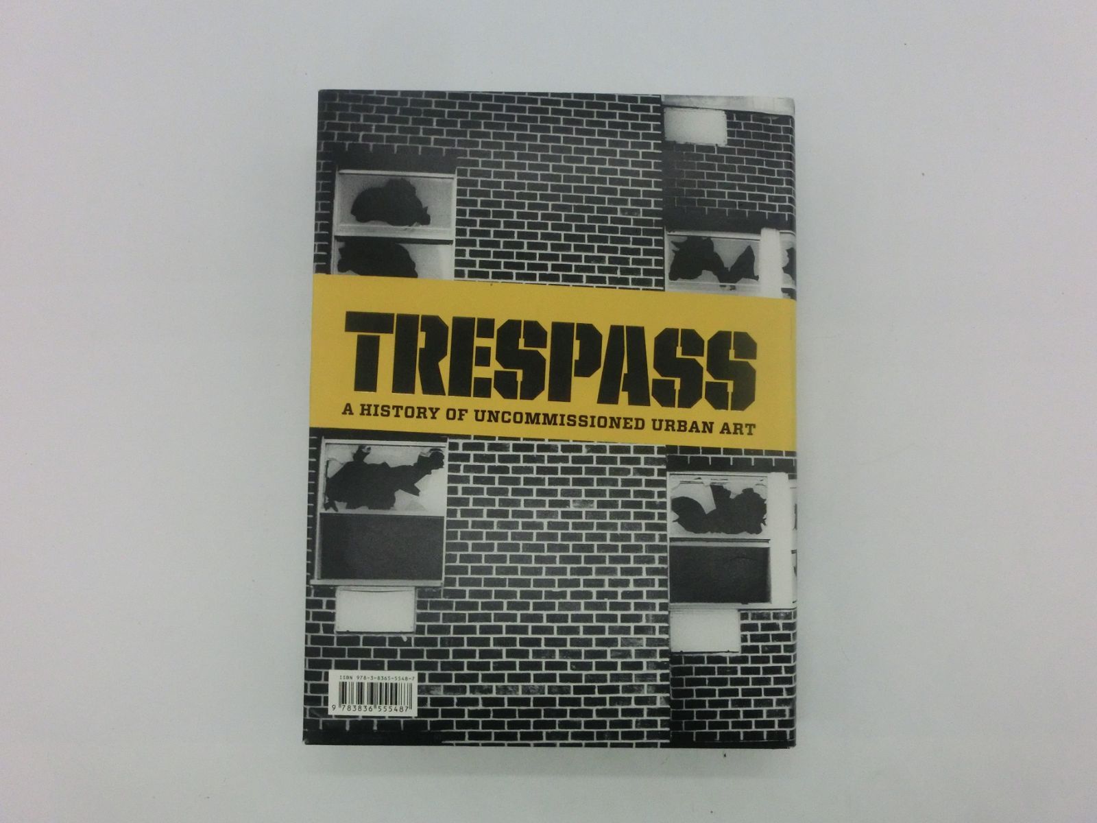 TAKA78-84】◇TASCHEN 『TRESPASS』 バンクシー カルロ・マコーミック 