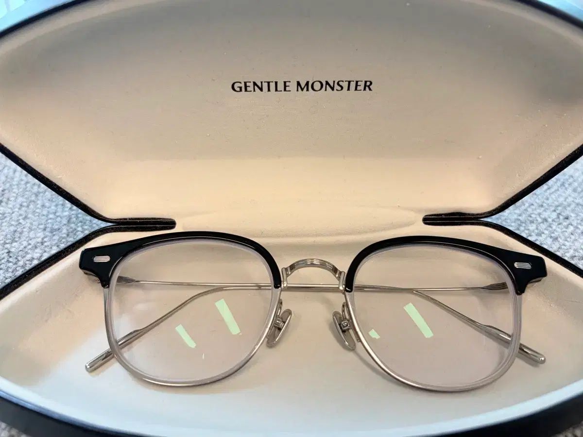 GENTLE MONSTER(ジェントルモンスター) Alio(アリオ) X 01 (ブラック) メガネ