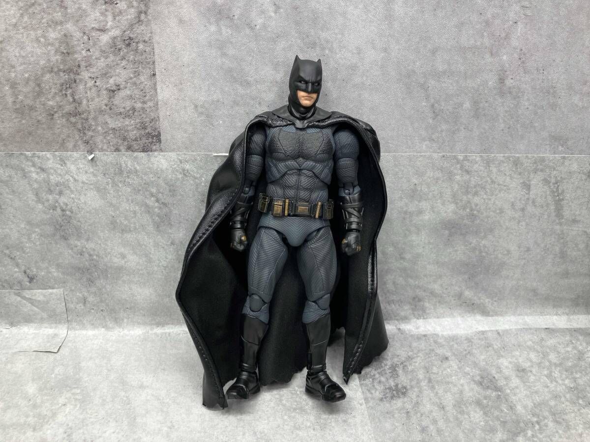 開封品 メディコム・トイ BATMAN (ZACK SNYDER