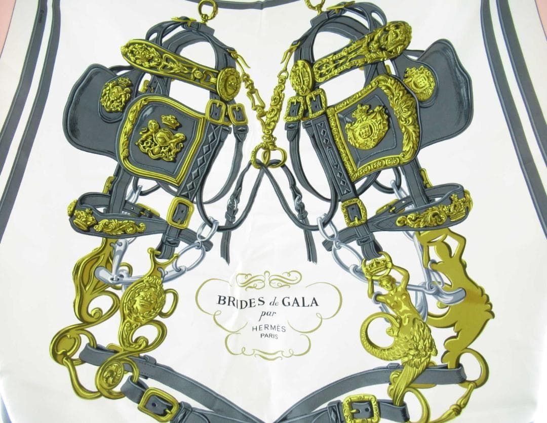 エルメス スカーフ カレ90 BRIDES de GALA 式典用馬勒【美品】 - メルカリ