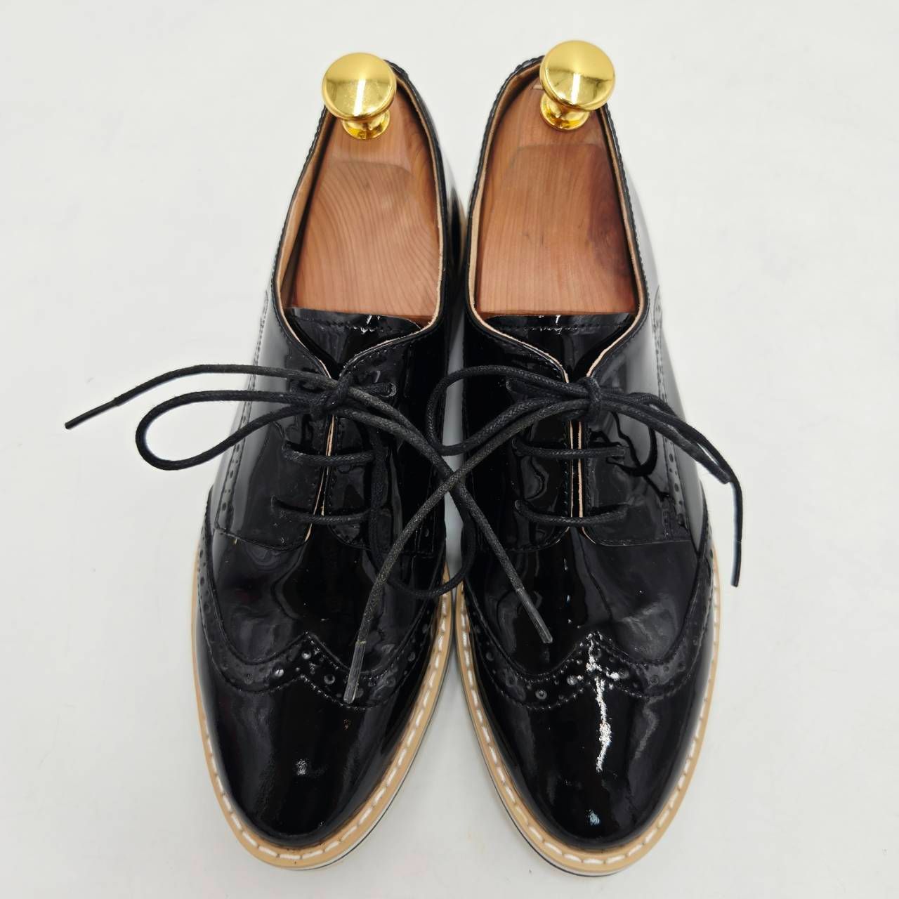 美品 STACCATO スタッカート エナメルレースアップシューズ 厚底
