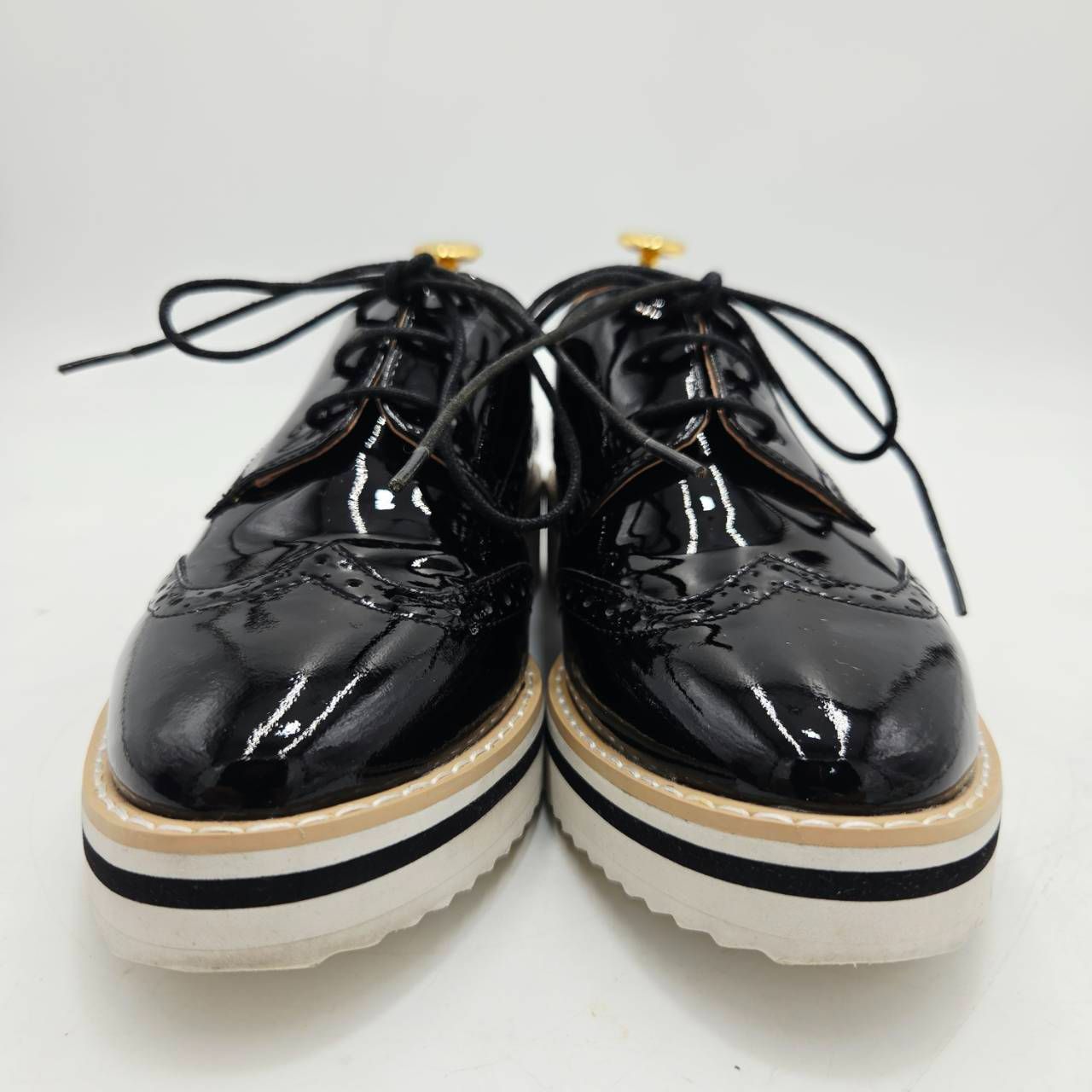 美品 STACCATO スタッカート エナメルレースアップシューズ 厚底