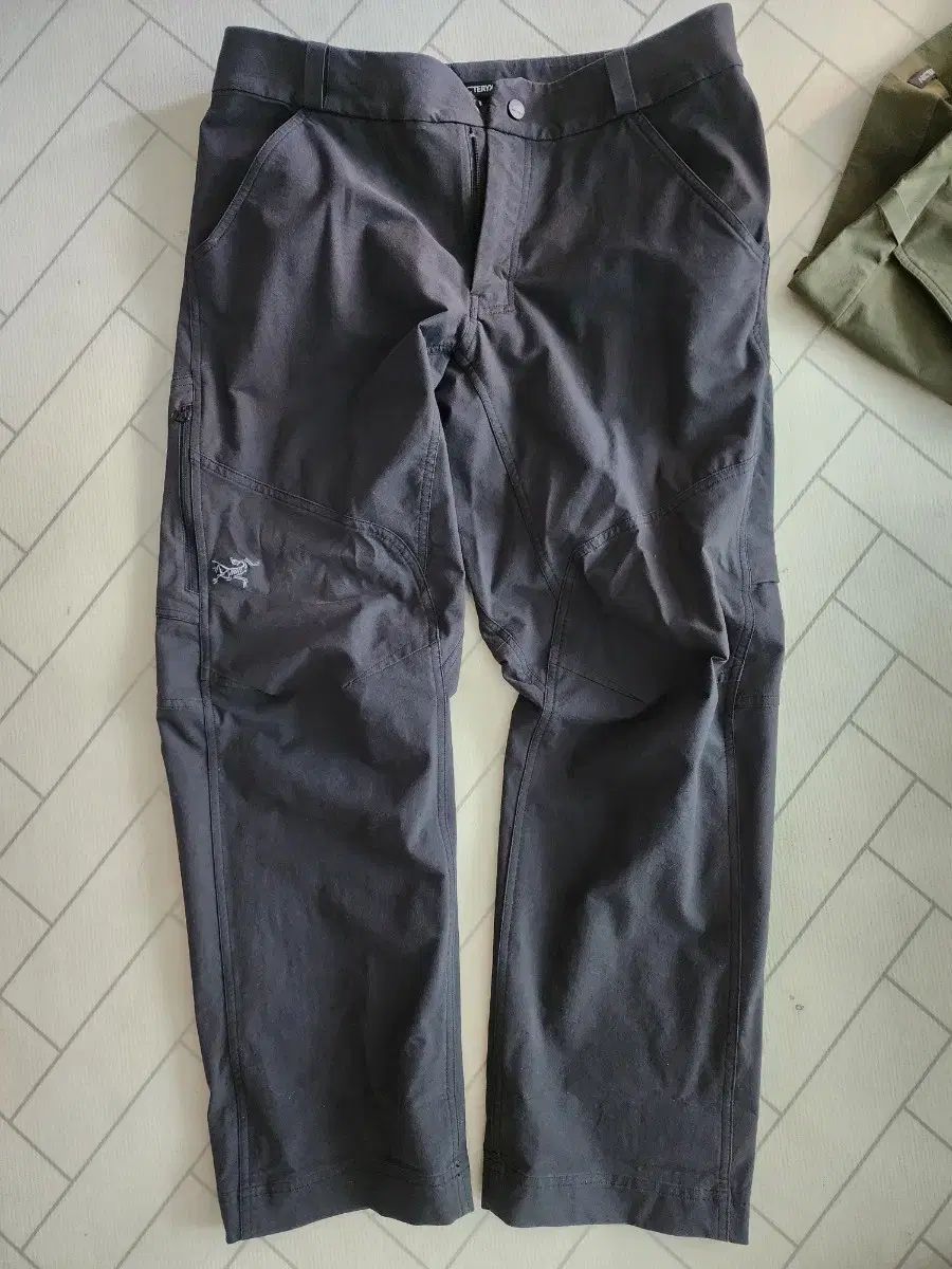 ARC'TERYX アークテリクス コットン クローニン パンツ 32 ショート丈