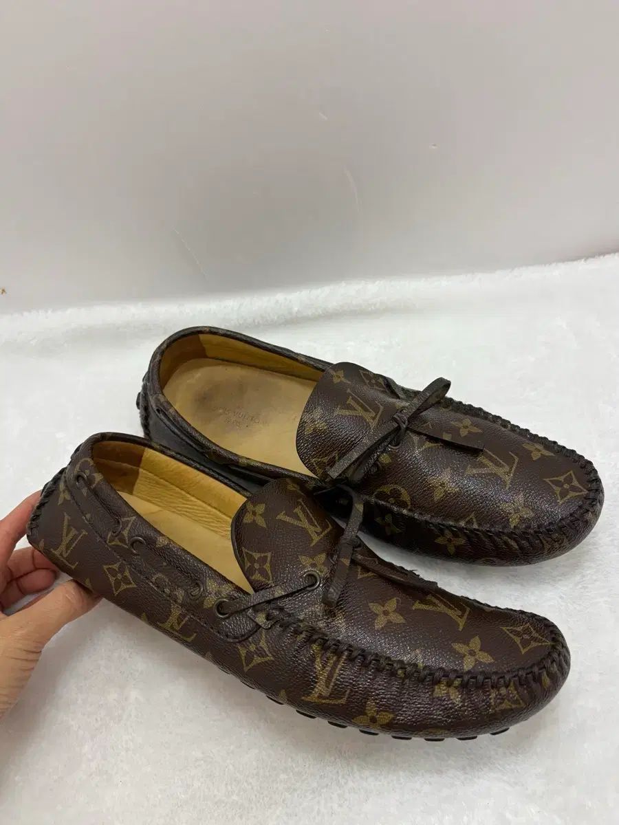正規品) Louis Vuitton ルイヴィトン モノグラム ドライビング ローファー8 5/270 275サイズ 快適