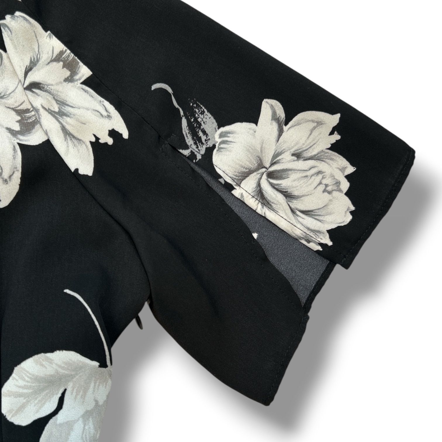 Her lip to パーリップトゥ Monochrome Peony Satin Dress ドレス