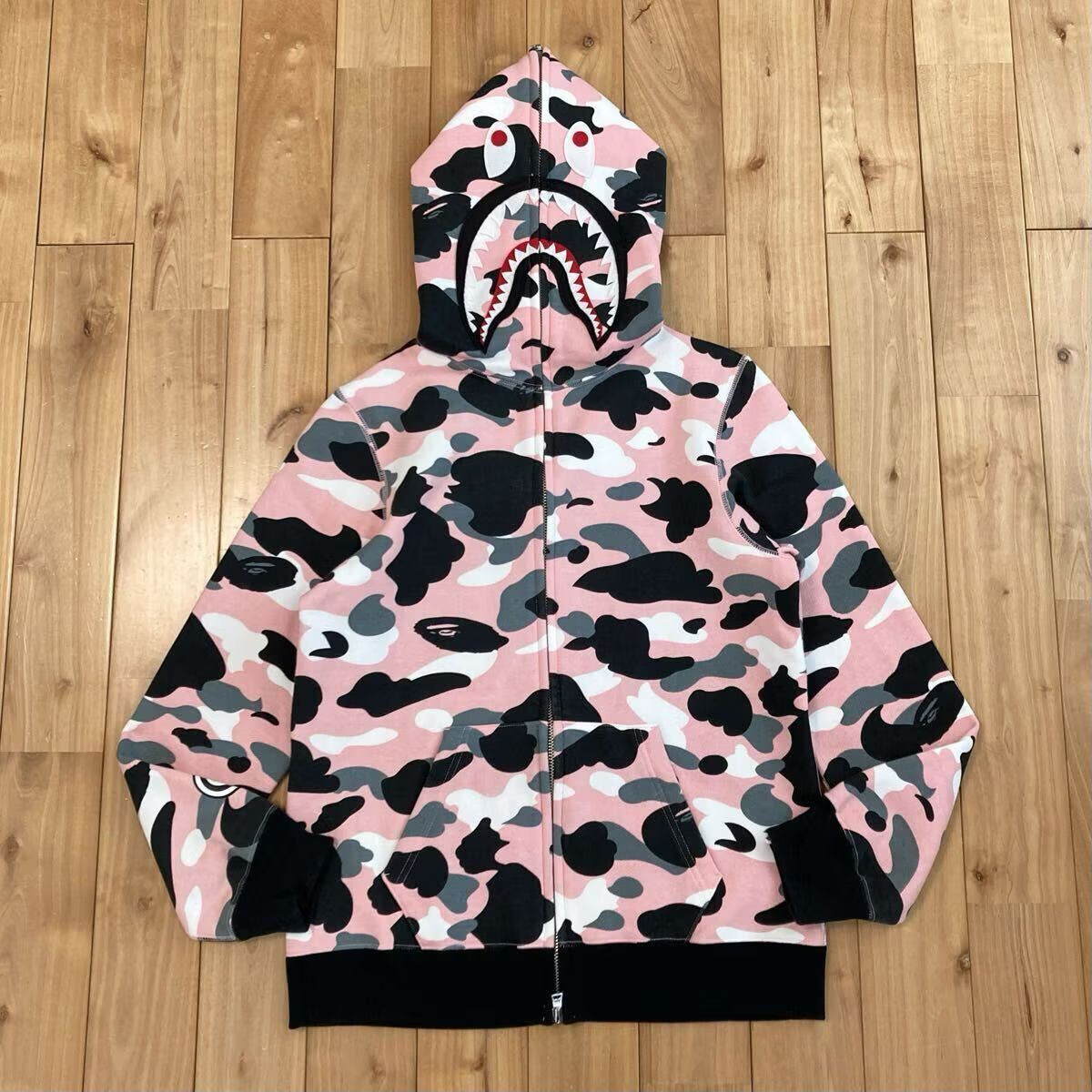 A Bathing Ape カモフラージュ シャークパーカー XS ベイプ シャークパーカー xs A Bathing Ape カモフラージュ シャーク