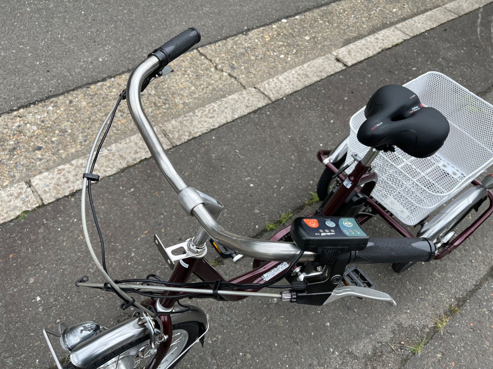 0429【動作確認済】送料無料 ACTIVEPLUS 電動アシスト三輪自転車 8.5Ah 
