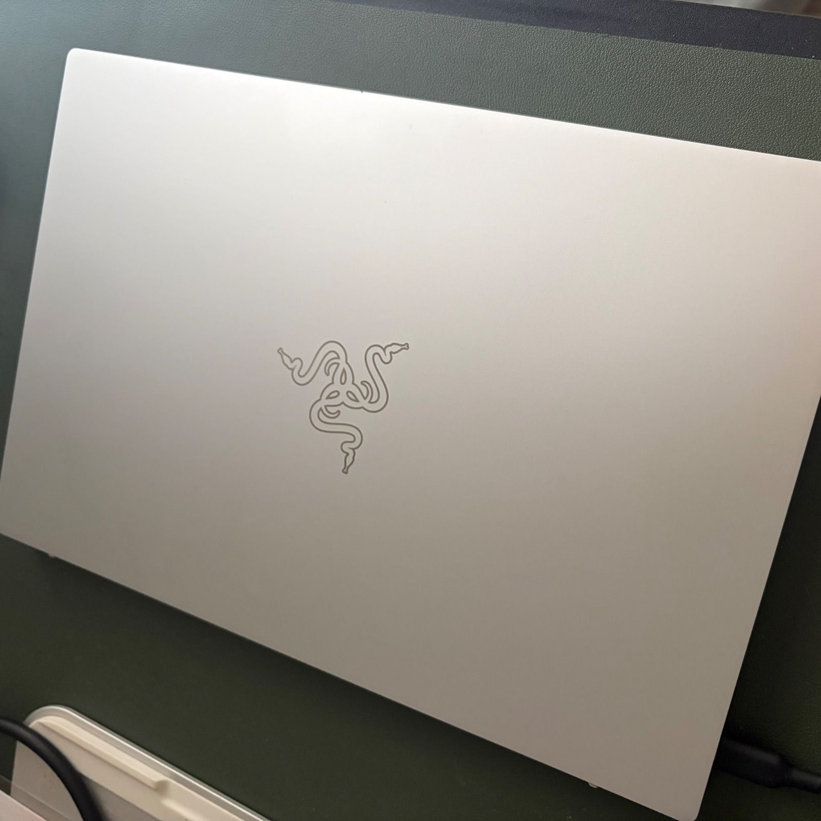 【中古品】Razer Book 13 Mercury White 最上位モデル