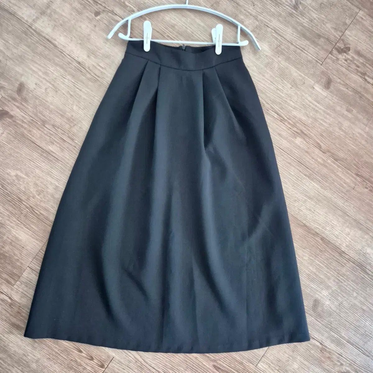 新品) ZARA ザラ ピンタック スカート XS