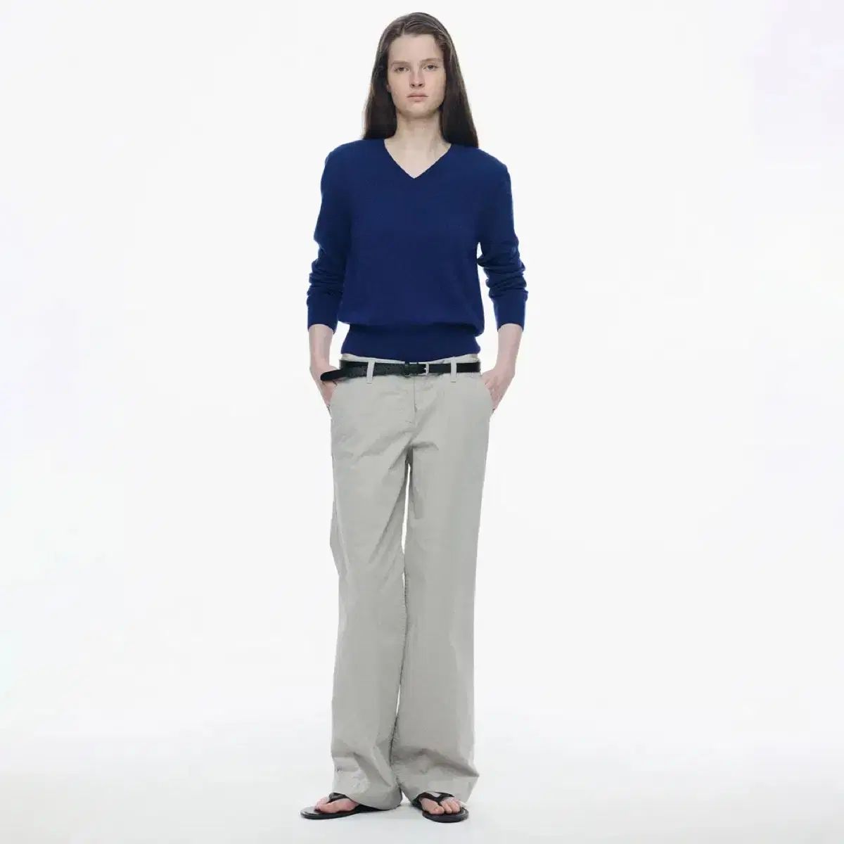 ナッシングリトゥン Relaxed low-rise pants (Greige)