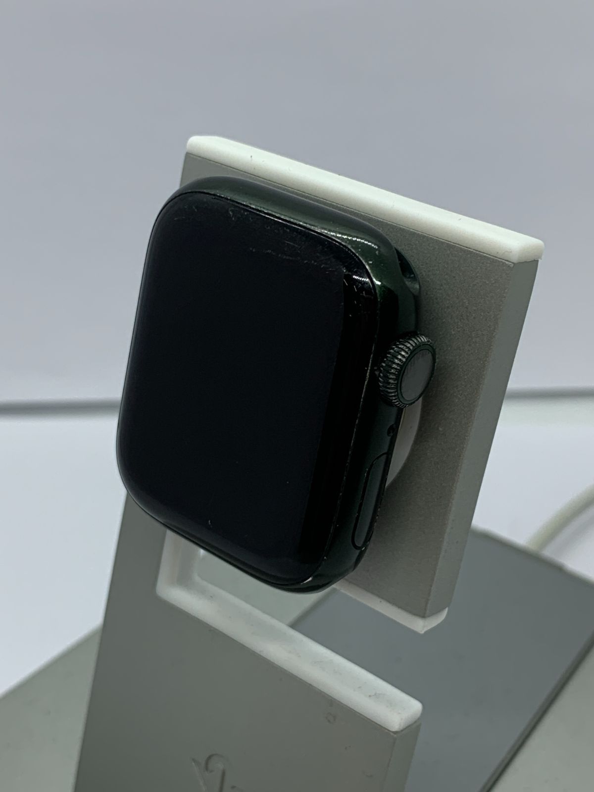 【中古・バッテリー劣化・画面キズ有・フレームキズ有】Apple Watch Series7 GPSモデル 41mm アルミケース［ゴールド］