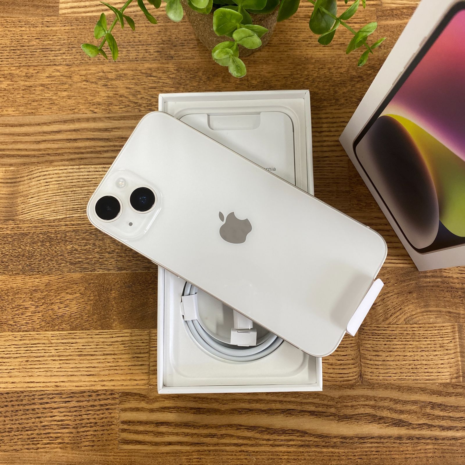 新品・未使用 iPhone 14 128GB スターライト Apple版 SIMフリー 送料無料