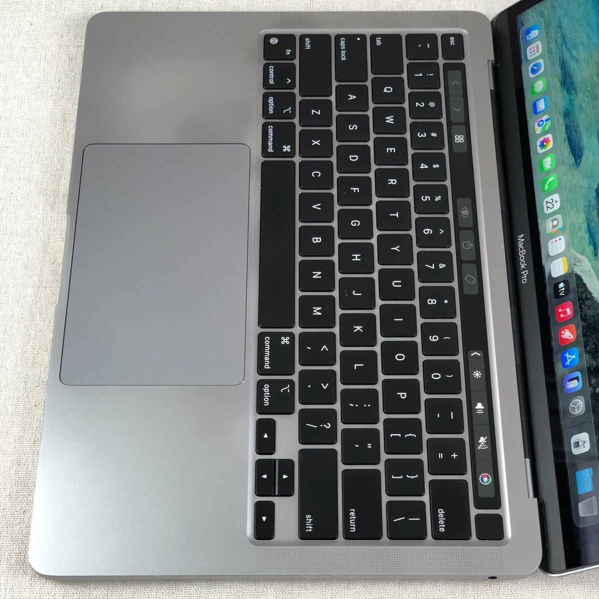 本体のみ】Apple MacBook Pro (13インチ M1 2020)【M1チップ・メモリ 