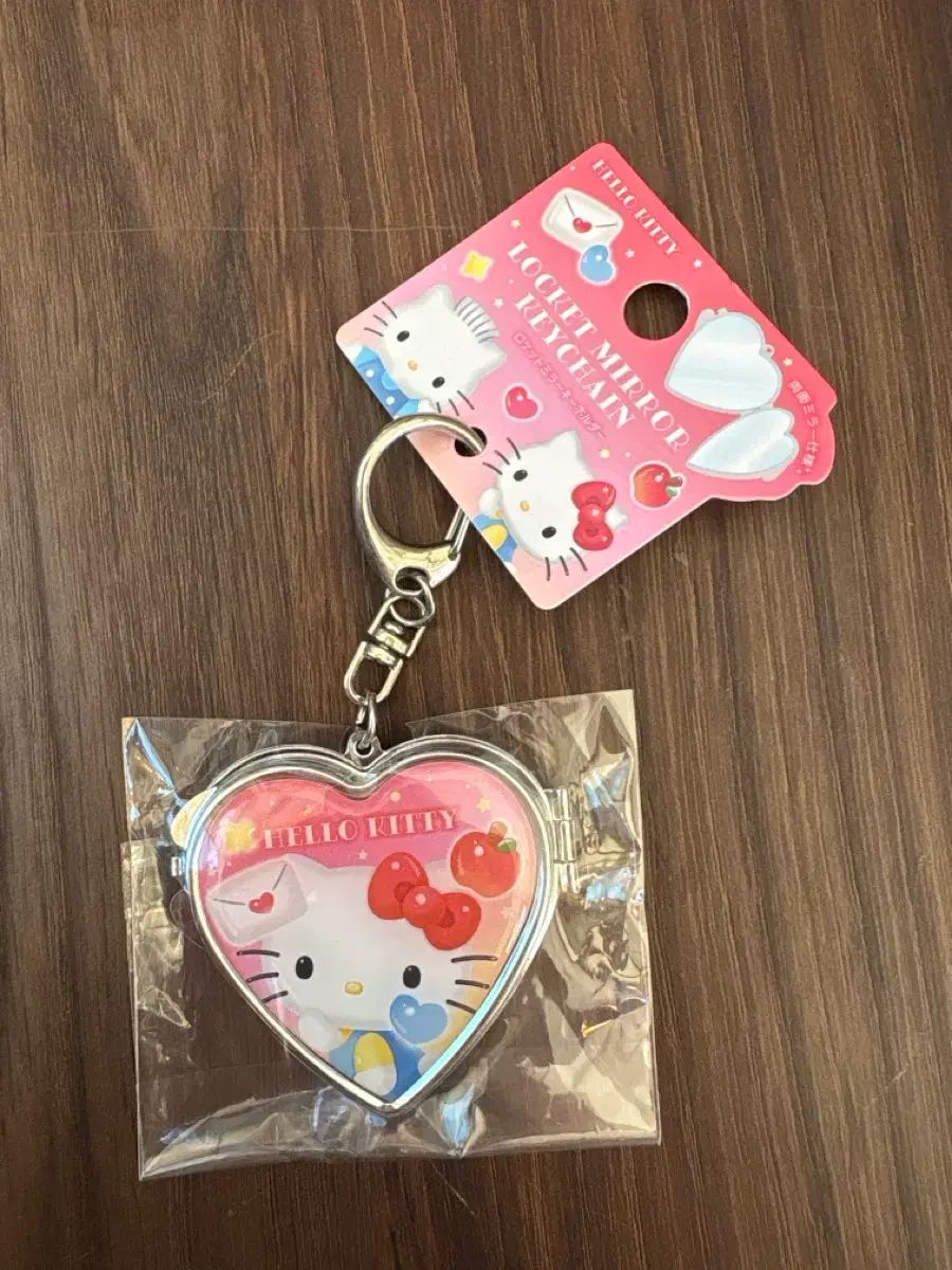 サンリオ(SANRIO) ミラーマスコットキーホルダー ハローキティABS樹脂