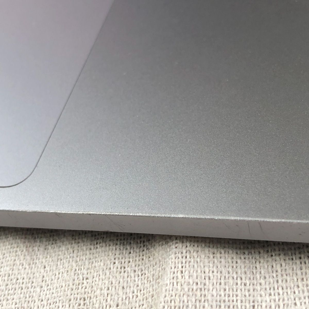 MacBook Pro M2 16GB/512GB 中古 画面キズあり - メルカリ