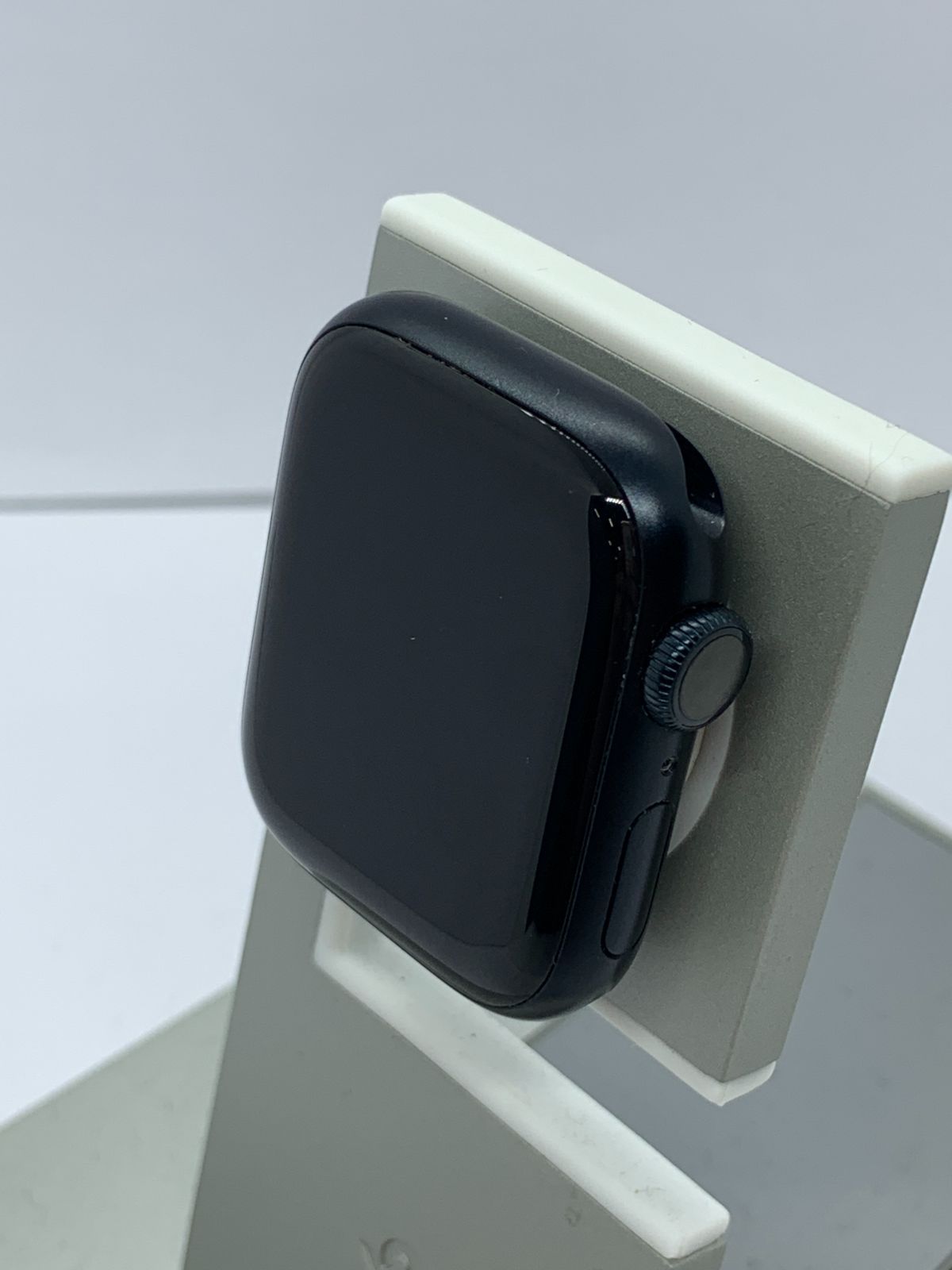 【中古】Apple Watch Series8 GPSモデル 41mm スチールケース［グラファイト］