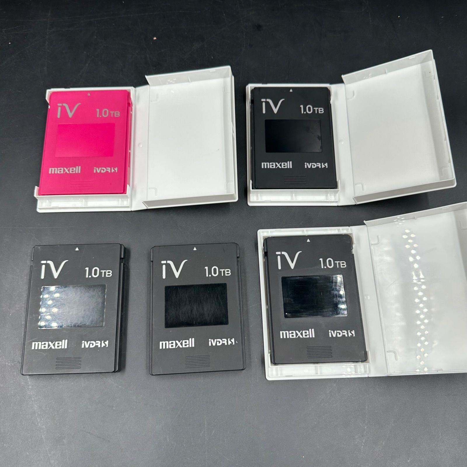 maxell カセットHDD iV　 iVDRS 1.0TB　ケース付き　ブラック　ピンク　5個セット 58,200円