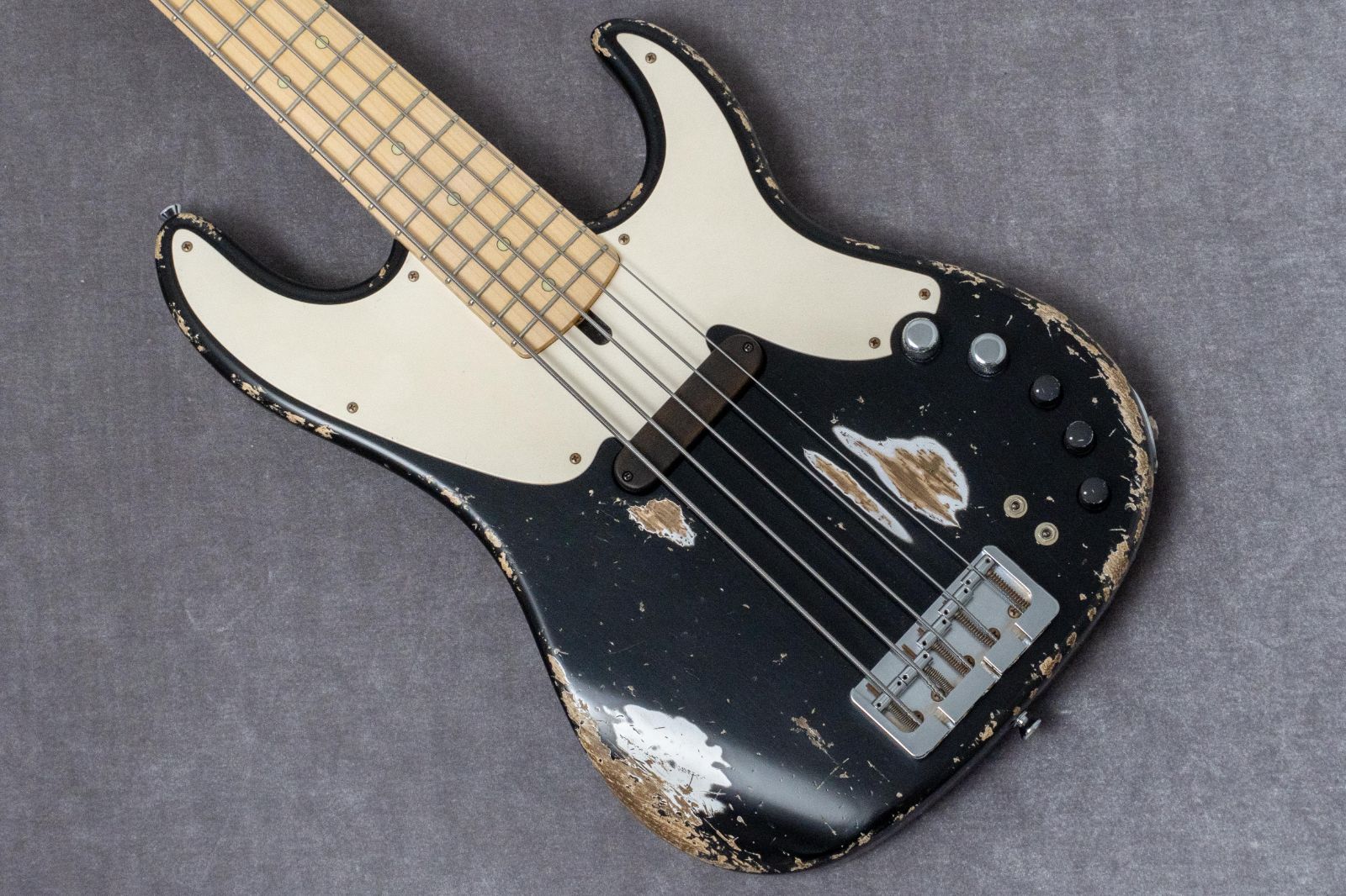 【new】Xotic / XTB-1T 5st Black Heavy Aged Ash M 4.280kg #TB-0014【GIB兵庫】【PLEK調整済】エレキベース