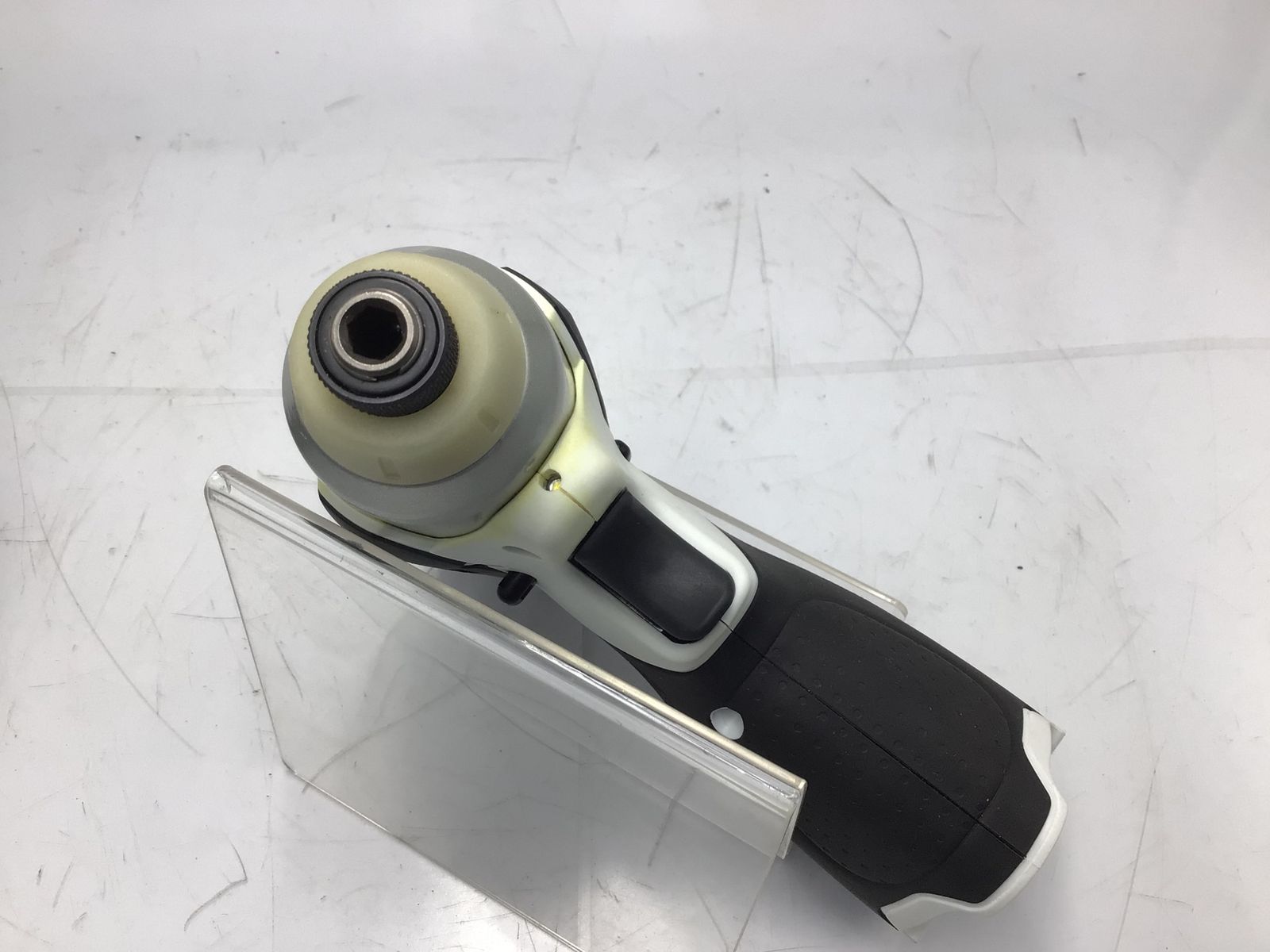 【中古品】Makita/マキタ TD090DZ ☆ 10.8v充電式インパクトドライバ 【充電器、バッテリー１個セット】 [IT_GXQSB][知立][M04]