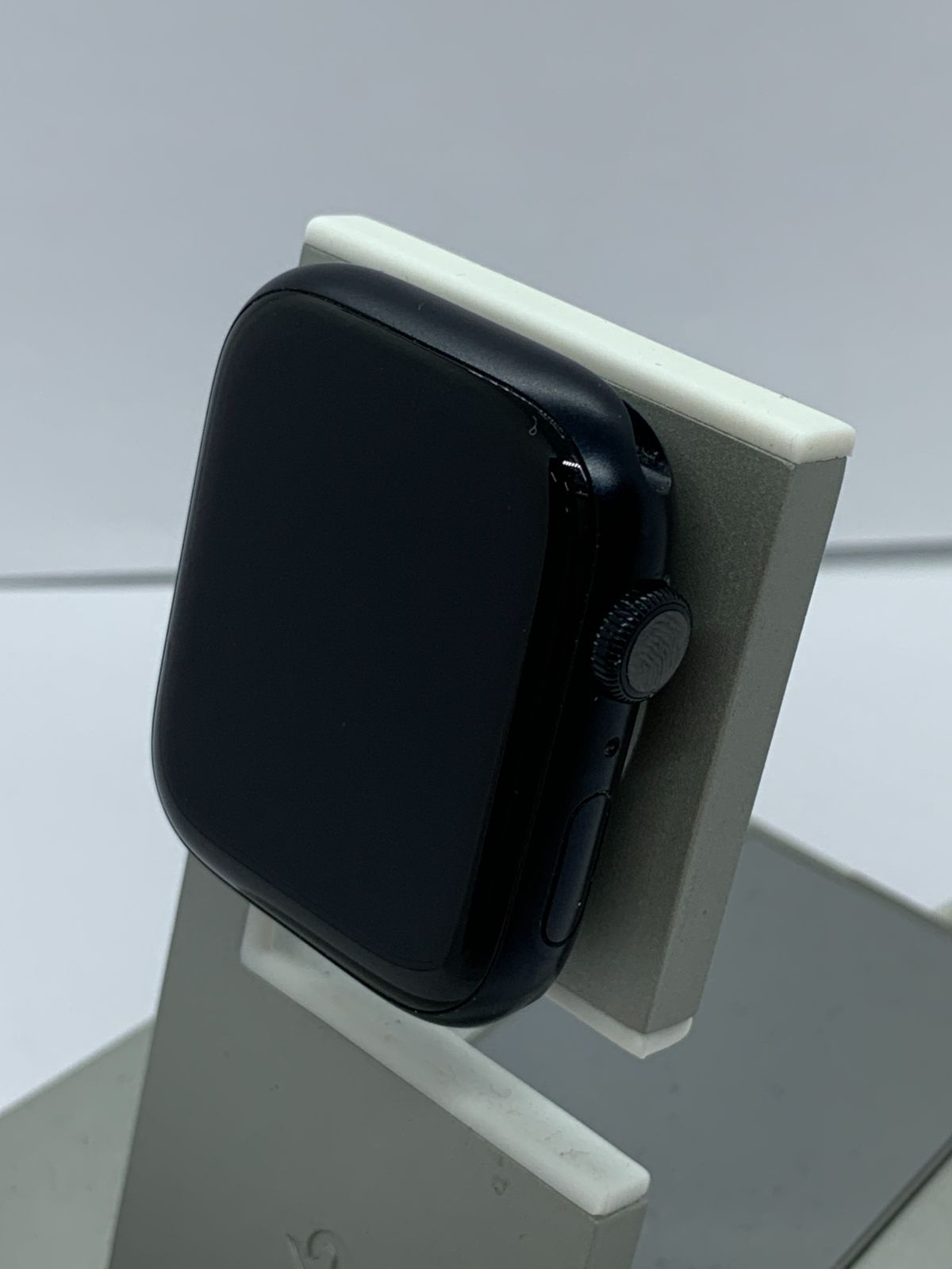 【中古・画面キズ有・フレームキズ有】Apple Watch Series8 GPSモデル 45mm アルミケース［ミッドナイト］