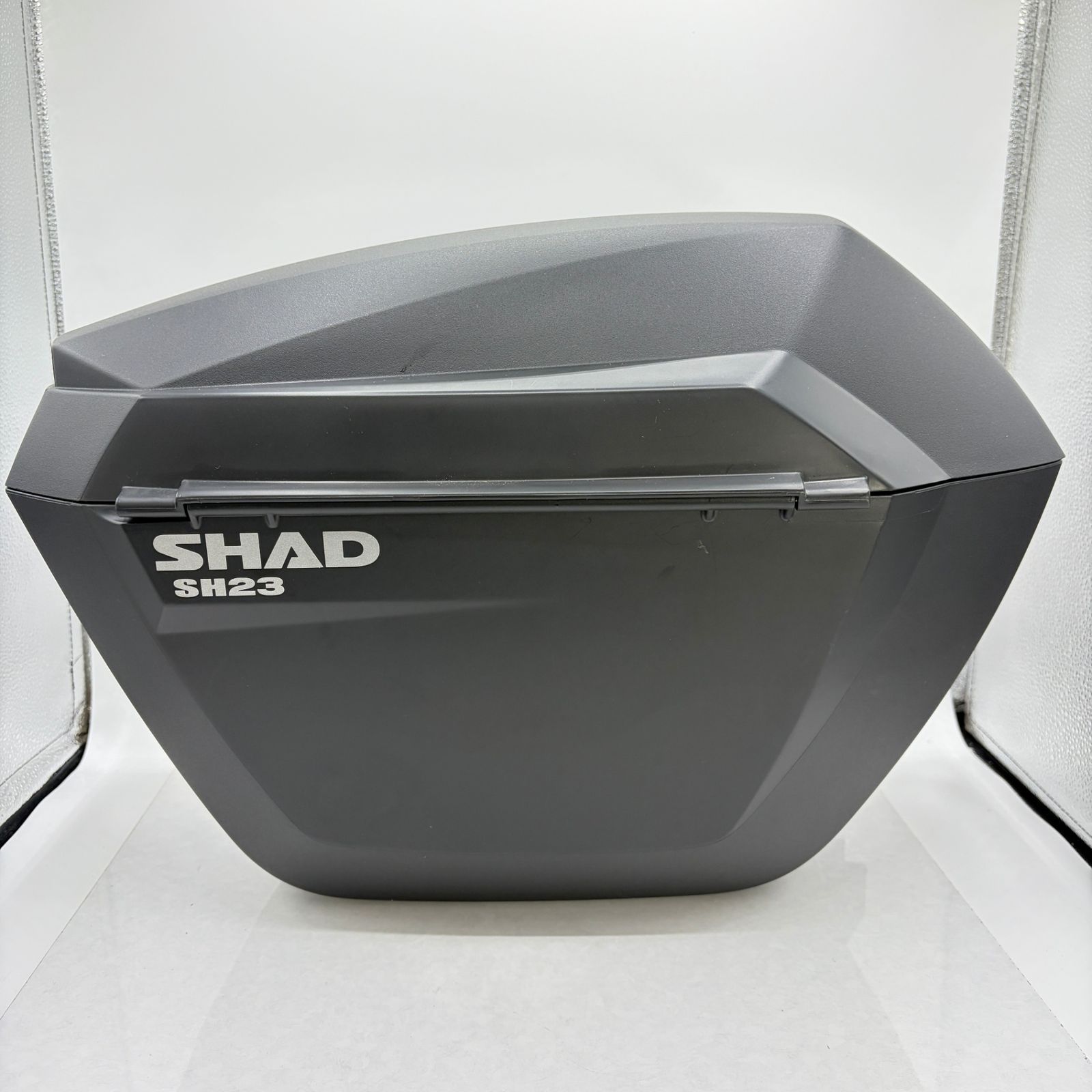 【美品】 SHAD(シャッド)サイドケース SH23 左右セット 外箱・鍵2本・予備キーシリンダー バイク用 パニアケース 【美品】 SHAD(シャッド)サイドケース SH23 左右セット 外箱・鍵2本・予備キーシリンダー バイク用 パニアケース